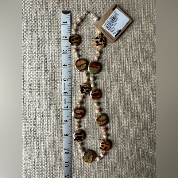 Kazuri ceramic bead necklace, handmade - Picture 3 of 4